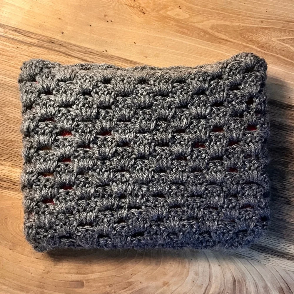 Handcrafted Gray Crocheted Book Cover